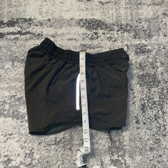 Lululemon Hotty Hot shorts Like New! - Picture 7 of 9